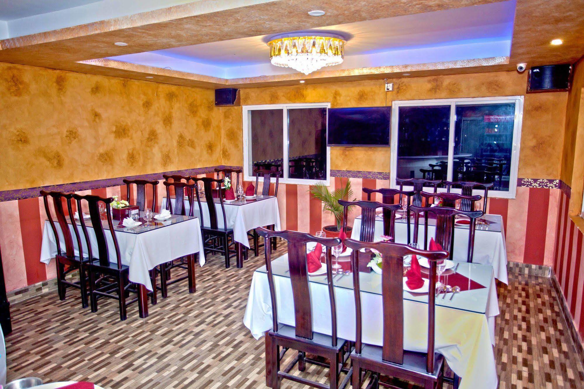 Hotel Nepal Tara Κατμαντού Εξωτερικό φωτογραφία