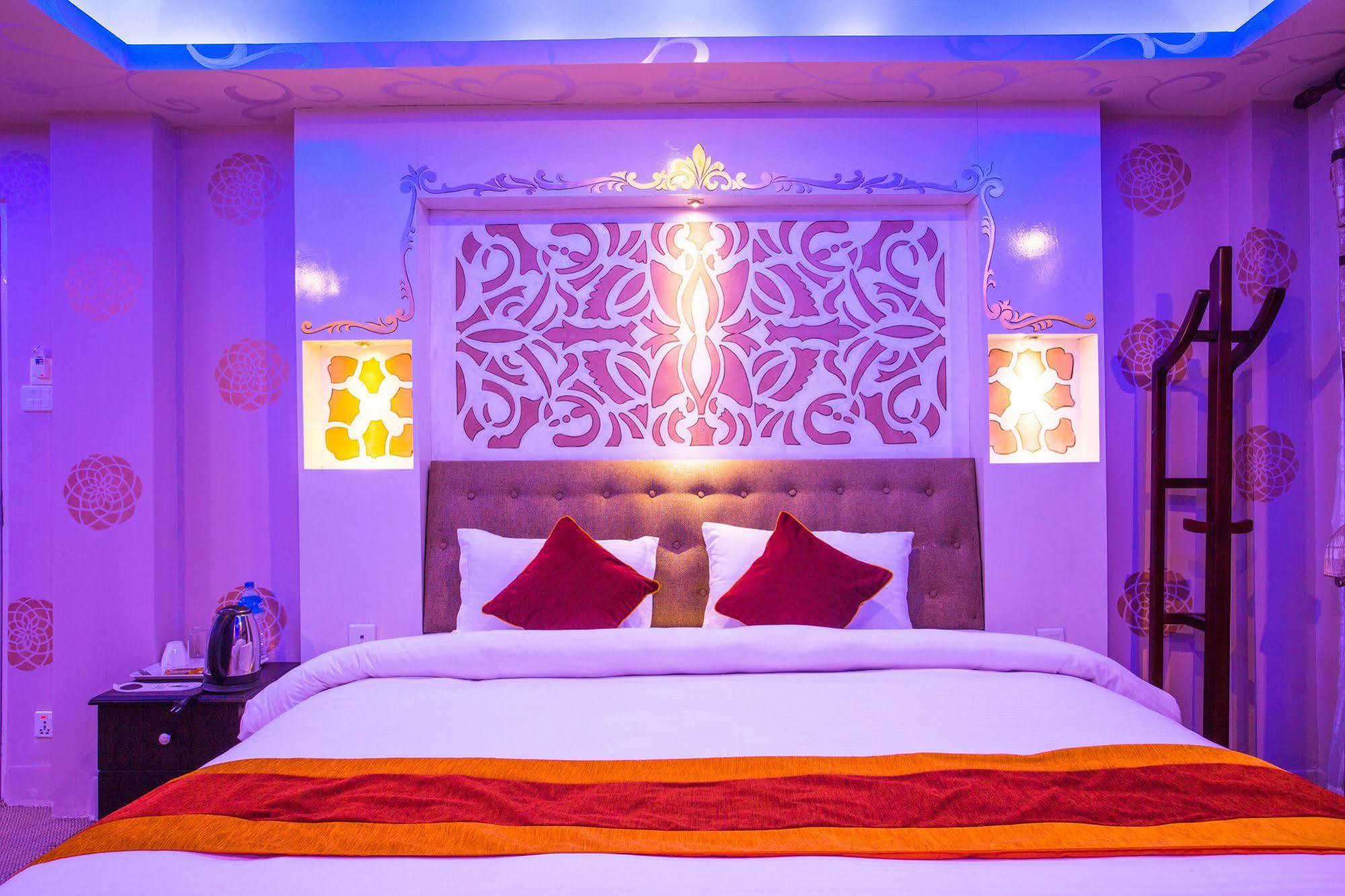 Hotel Nepal Tara Κατμαντού Εξωτερικό φωτογραφία